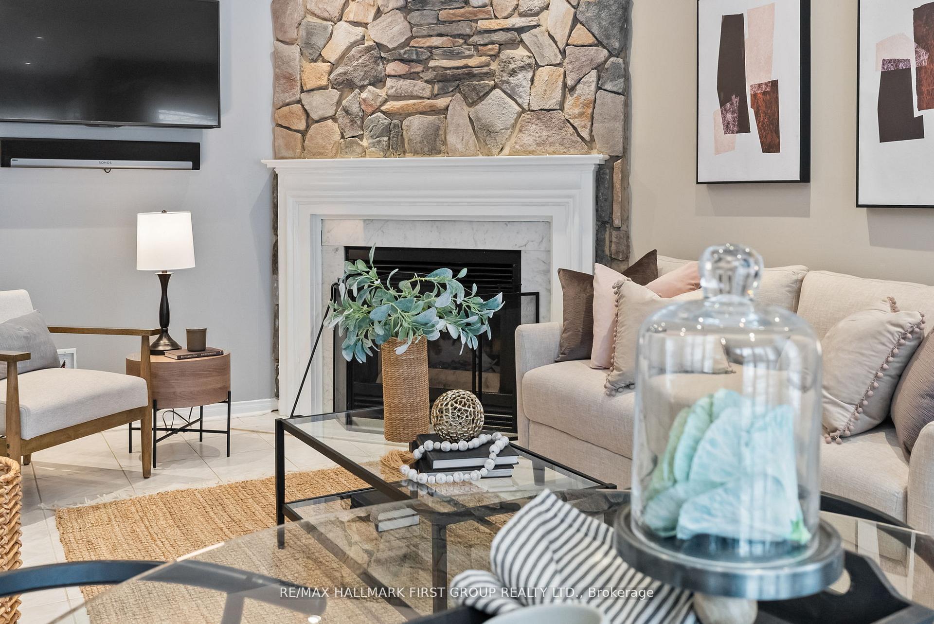 Photo 21 of 30 Willowbrook Drive, Whitby, Pringle Creek — HOMEH