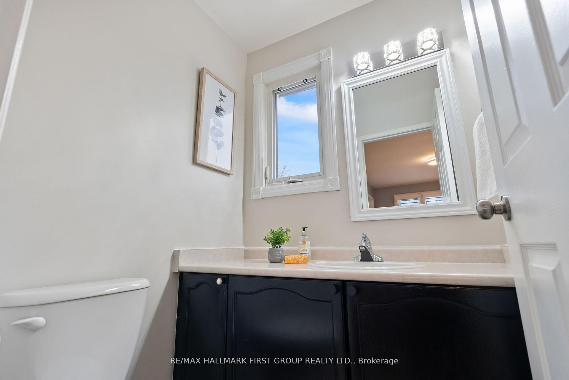 Photo 38 of 30 Willowbrook Drive, Whitby, Pringle Creek — HOMEH