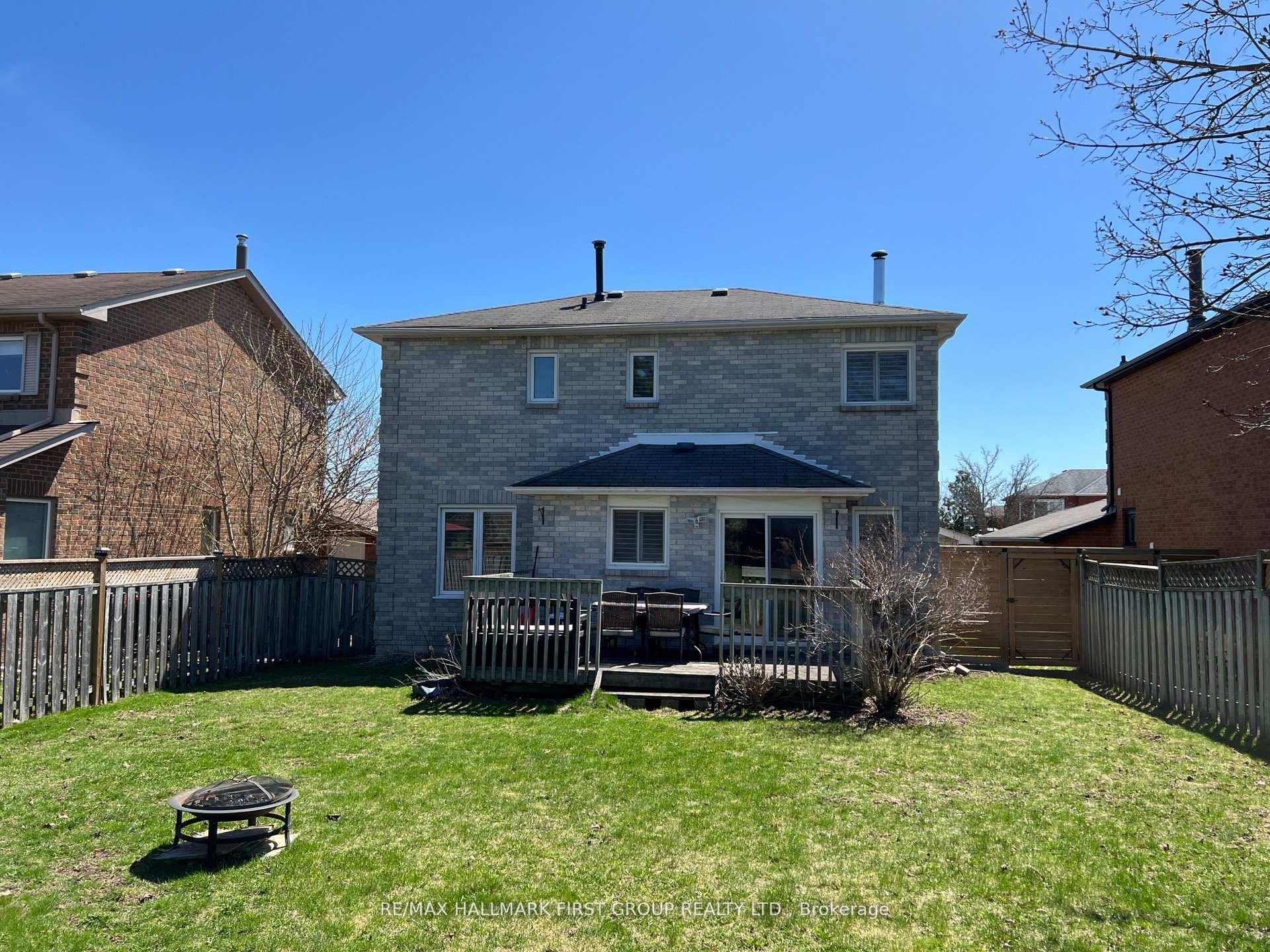Photo 33 of 30 Willowbrook Drive, Whitby, Pringle Creek — HOMEH