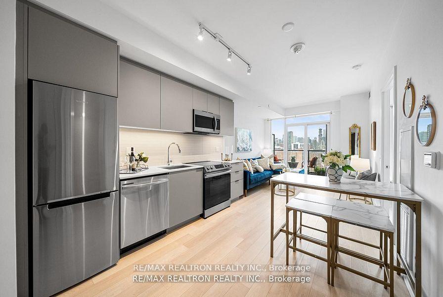 Photo 6 of Unit 1810, 48 Power Street, Toronto, Moss Park — HOMEH