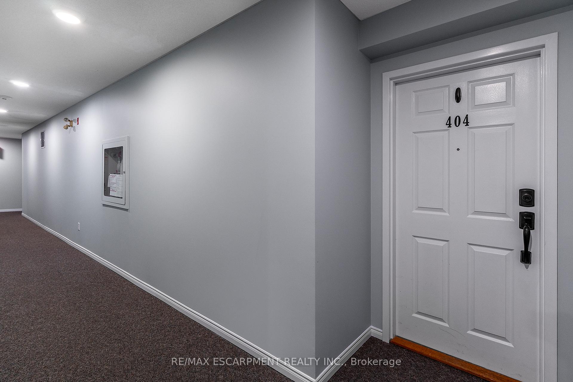 Photo 3 of Unit 404, 240 Quigley Road, Hamilton, Vincent — HOMEH