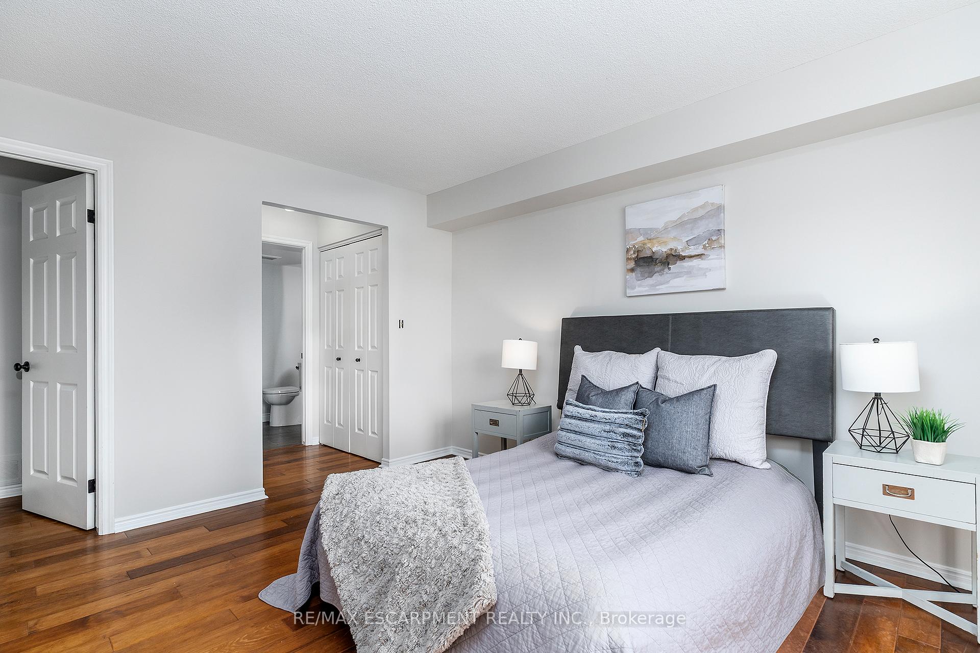 Photo 23 of Unit 404, 240 Quigley Road, Hamilton, Vincent — HOMEH