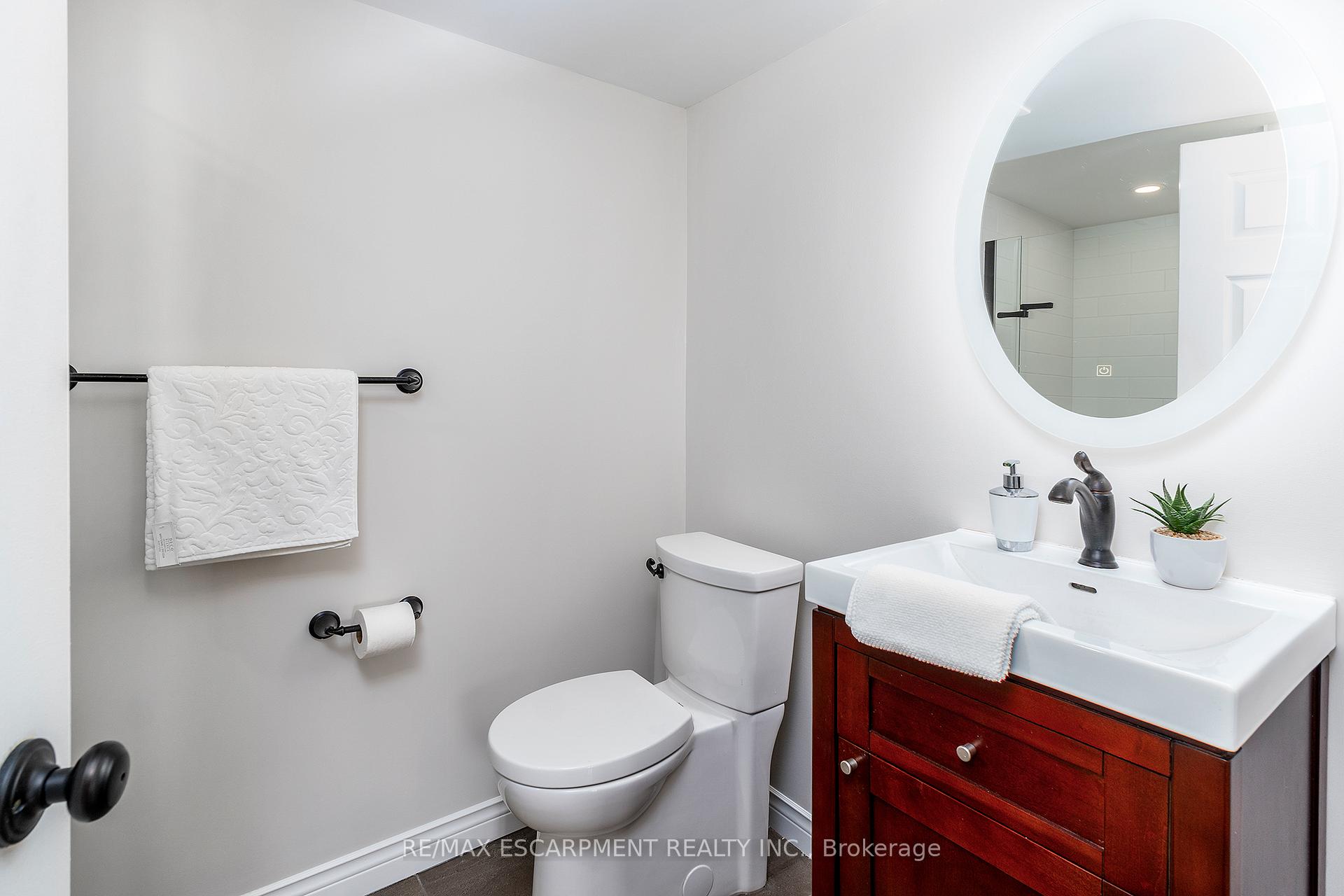Photo 17 of Unit 404, 240 Quigley Road, Hamilton, Vincent — HOMEH