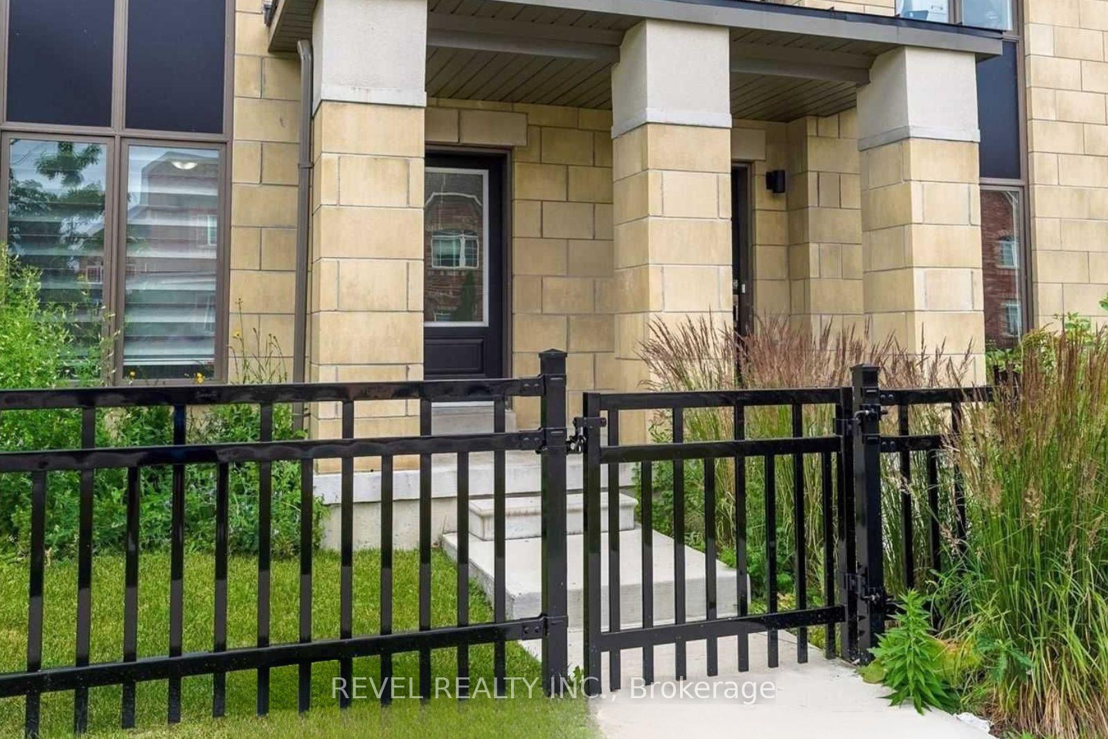 Front of 21 Donald Fleming Way
