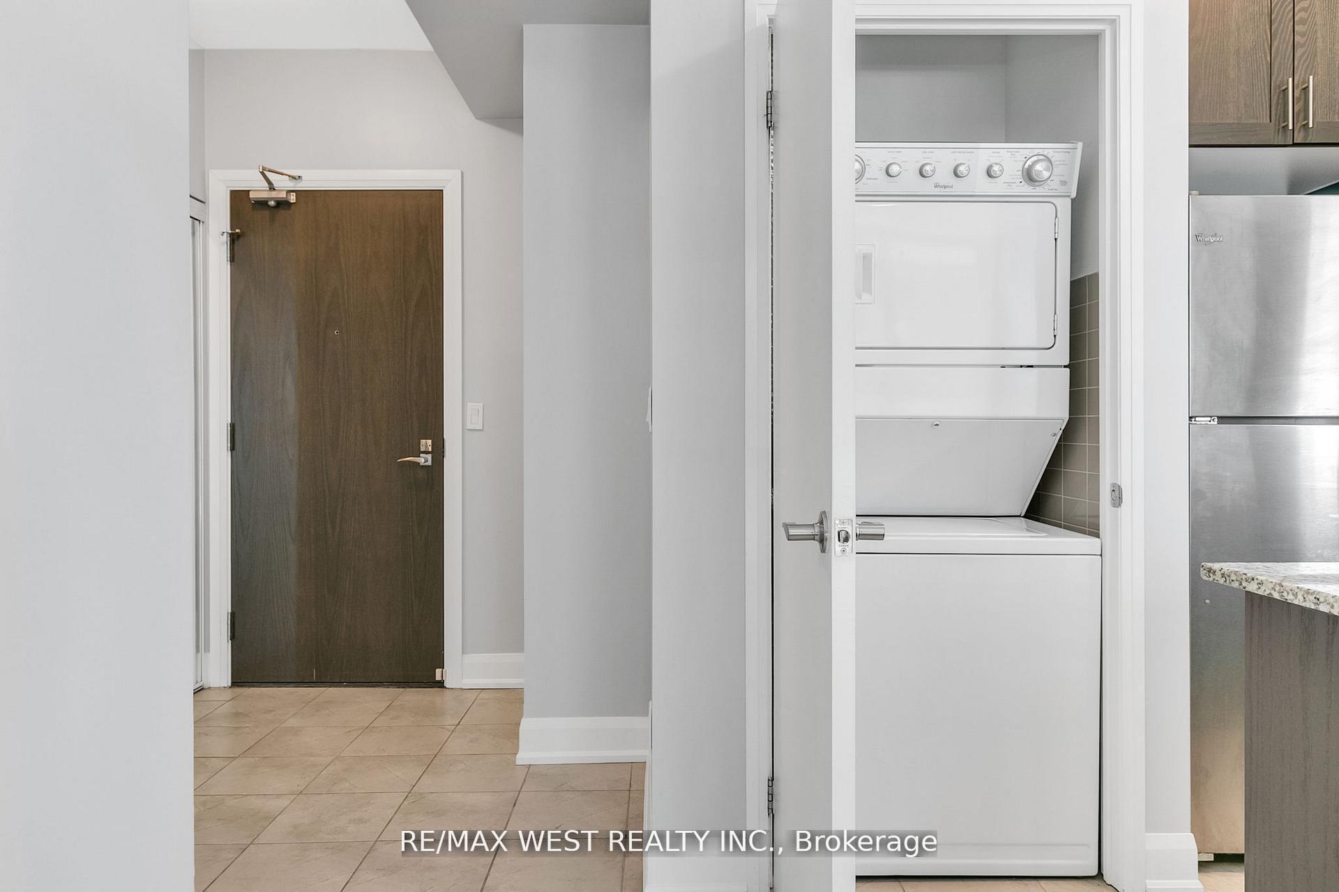 Photo 6 of Unit 2605, 2910 Highway 7 W, Vaughan, Concord — HOMEH