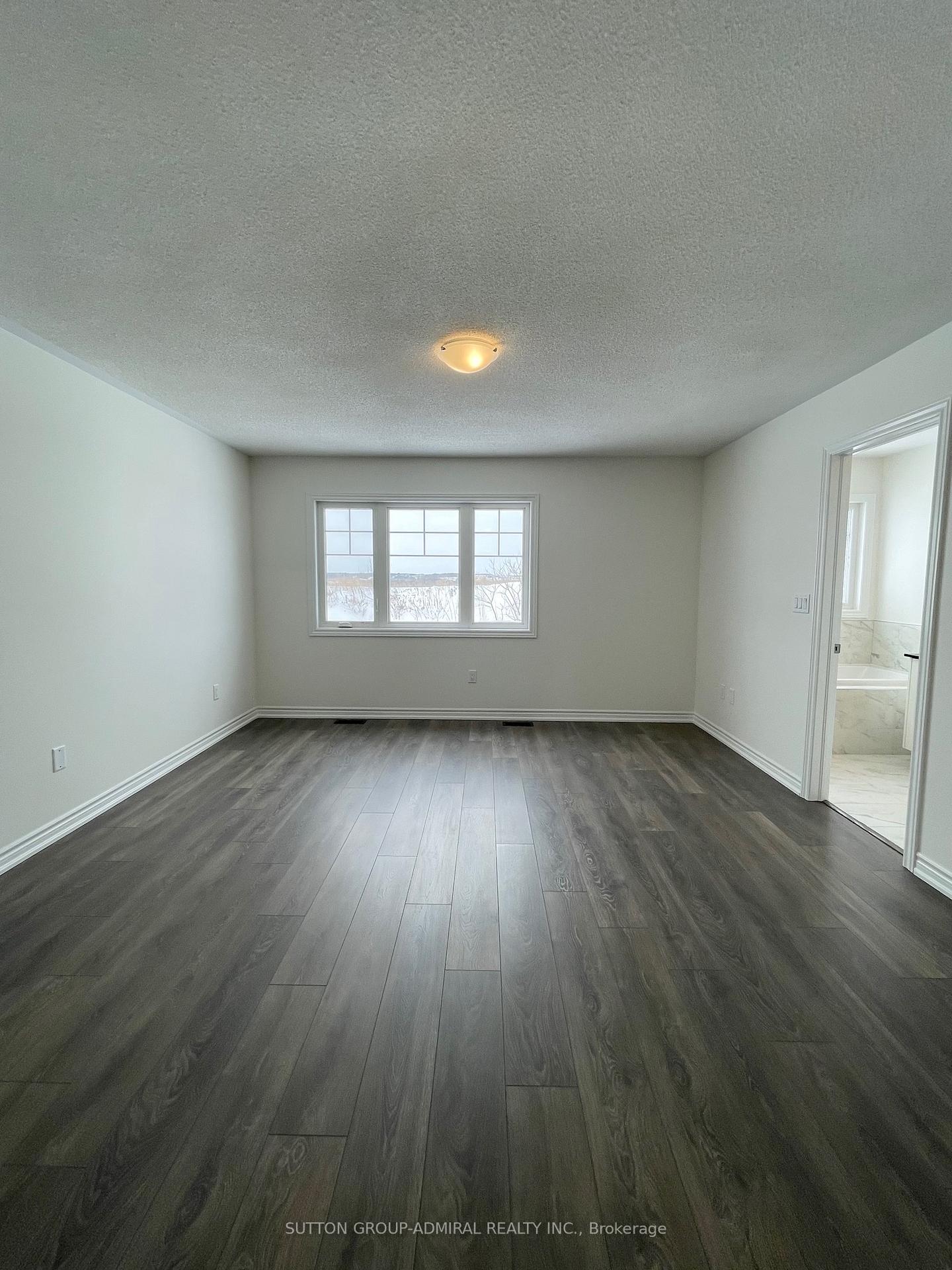Photo 14 of 138 Greer Street, Barrie, Rural Barrie Southeast — HOMEH
