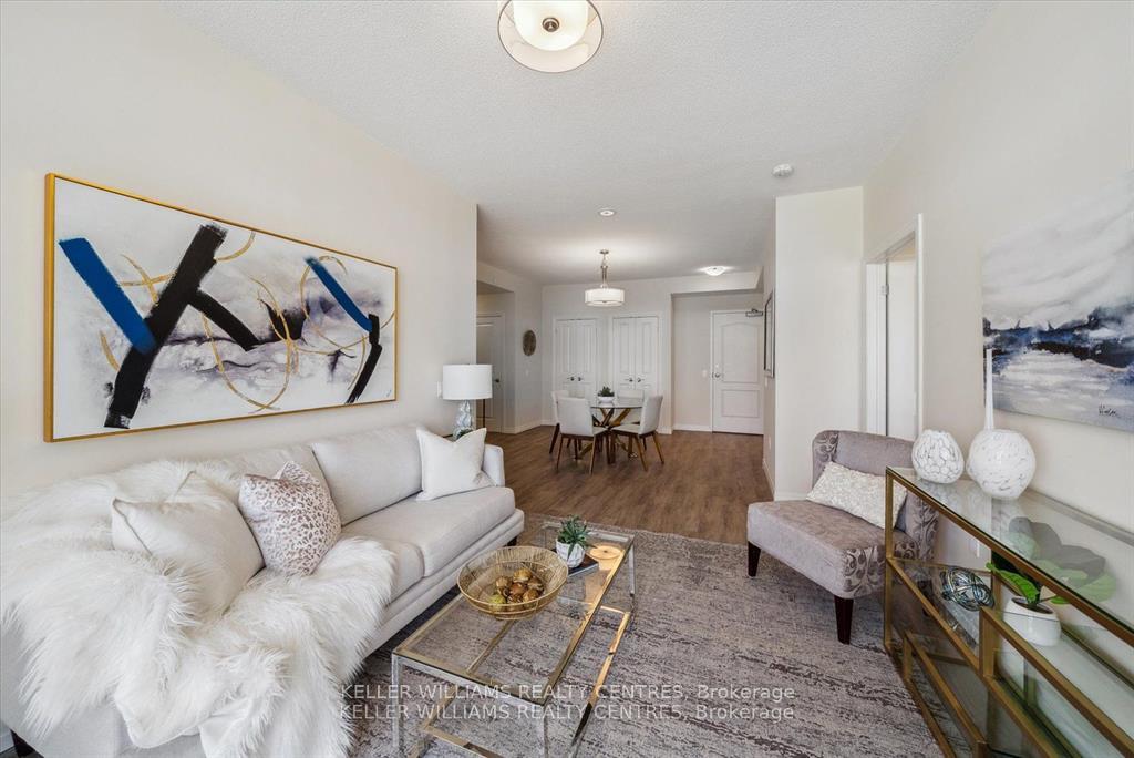Photo 10 of Unit 302, 460 William Graham Drive, Aurora, Rural Aurora — HOMEH