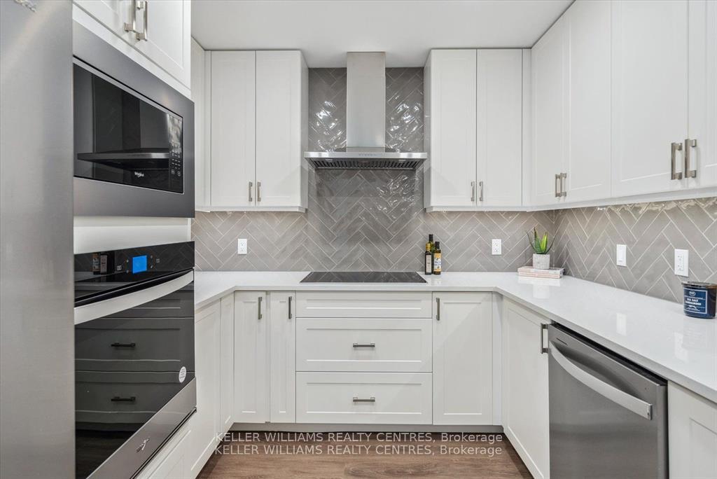 Photo 13 of Unit 302, 460 William Graham Drive, Aurora, Rural Aurora — HOMEH