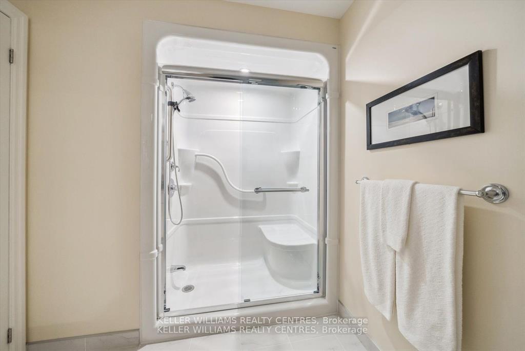 Photo 23 of Unit 302, 460 William Graham Drive, Aurora, Rural Aurora — HOMEH