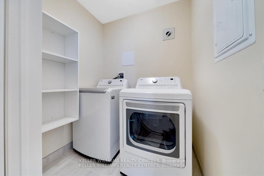 Photo 16 of Unit 302, 460 William Graham Drive, Aurora, Rural Aurora — HOMEH