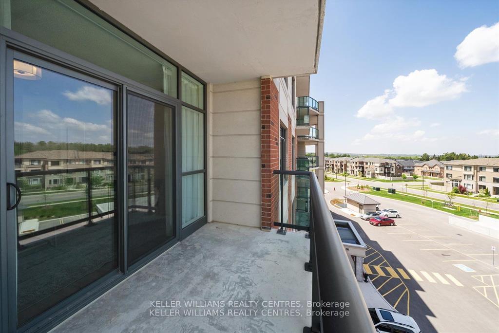 Photo 22 of Unit 302, 460 William Graham Drive, Aurora, Rural Aurora — HOMEH