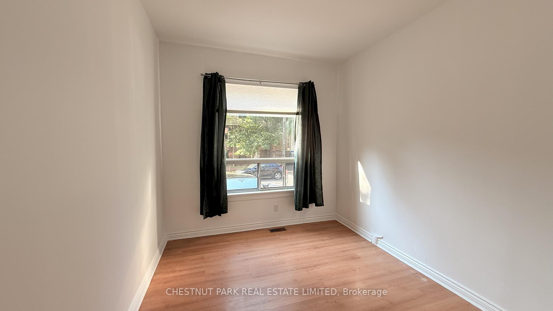 Photo 3 of Unit 1, 124 McGill Street, Toronto, Church-Yonge Corridor — HOMEH