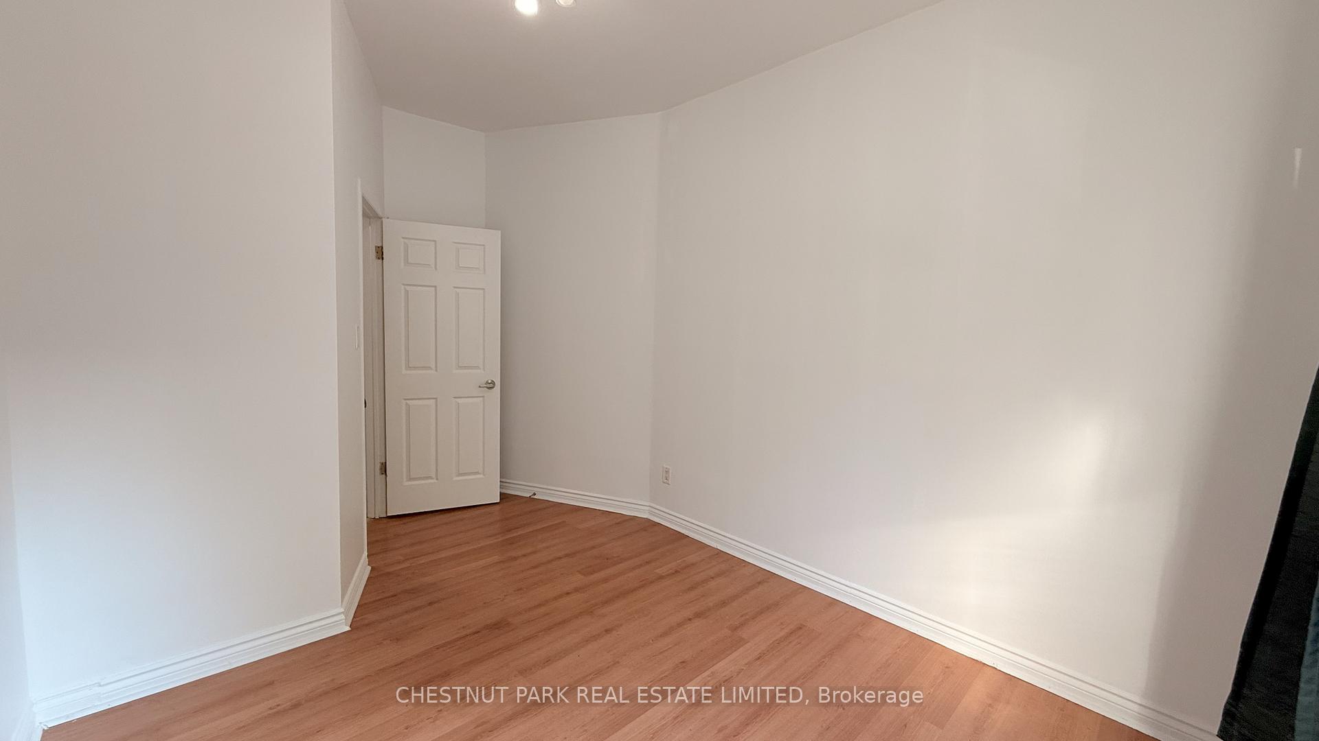 Photo 2 of Unit 1, 124 McGill Street, Toronto, Church-Yonge Corridor — HOMEH