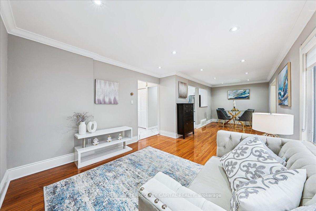 Photo 6 of 4 Downey Drive, Caledon, Bolton East — HOMEH