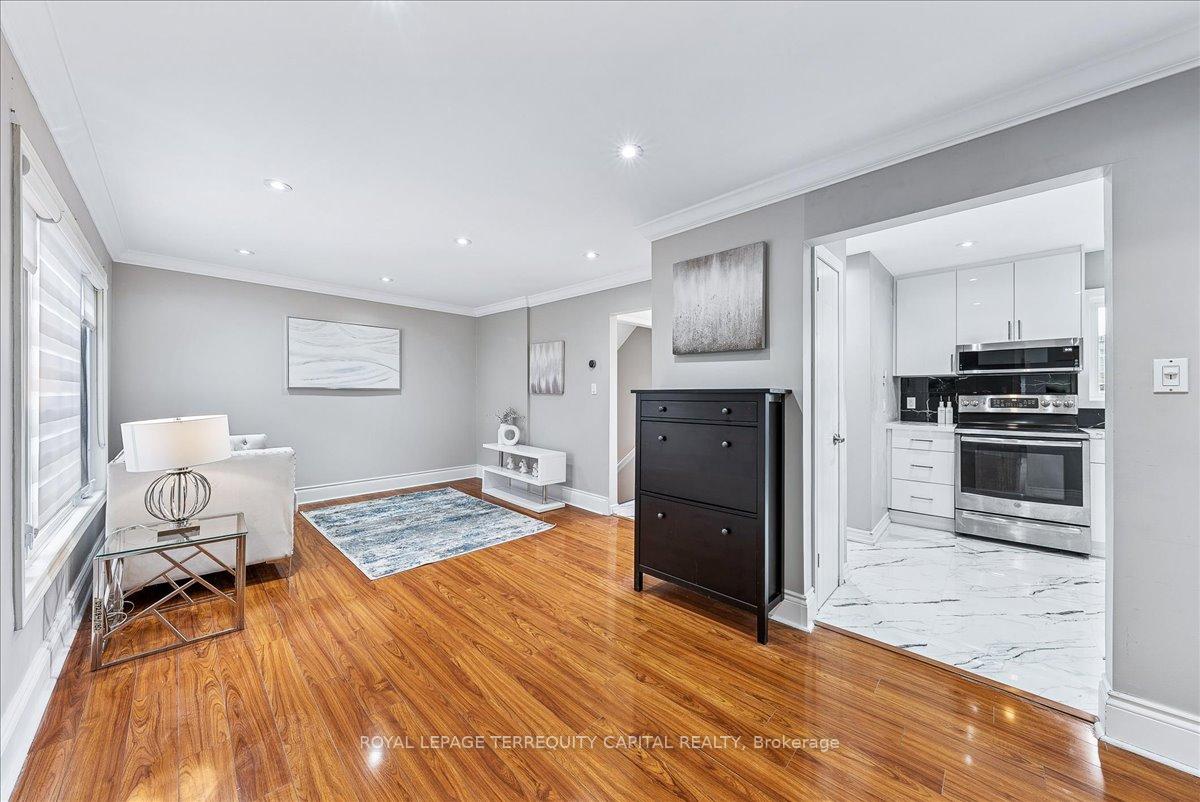 Photo 11 of 4 Downey Drive, Caledon, Bolton East — HOMEH