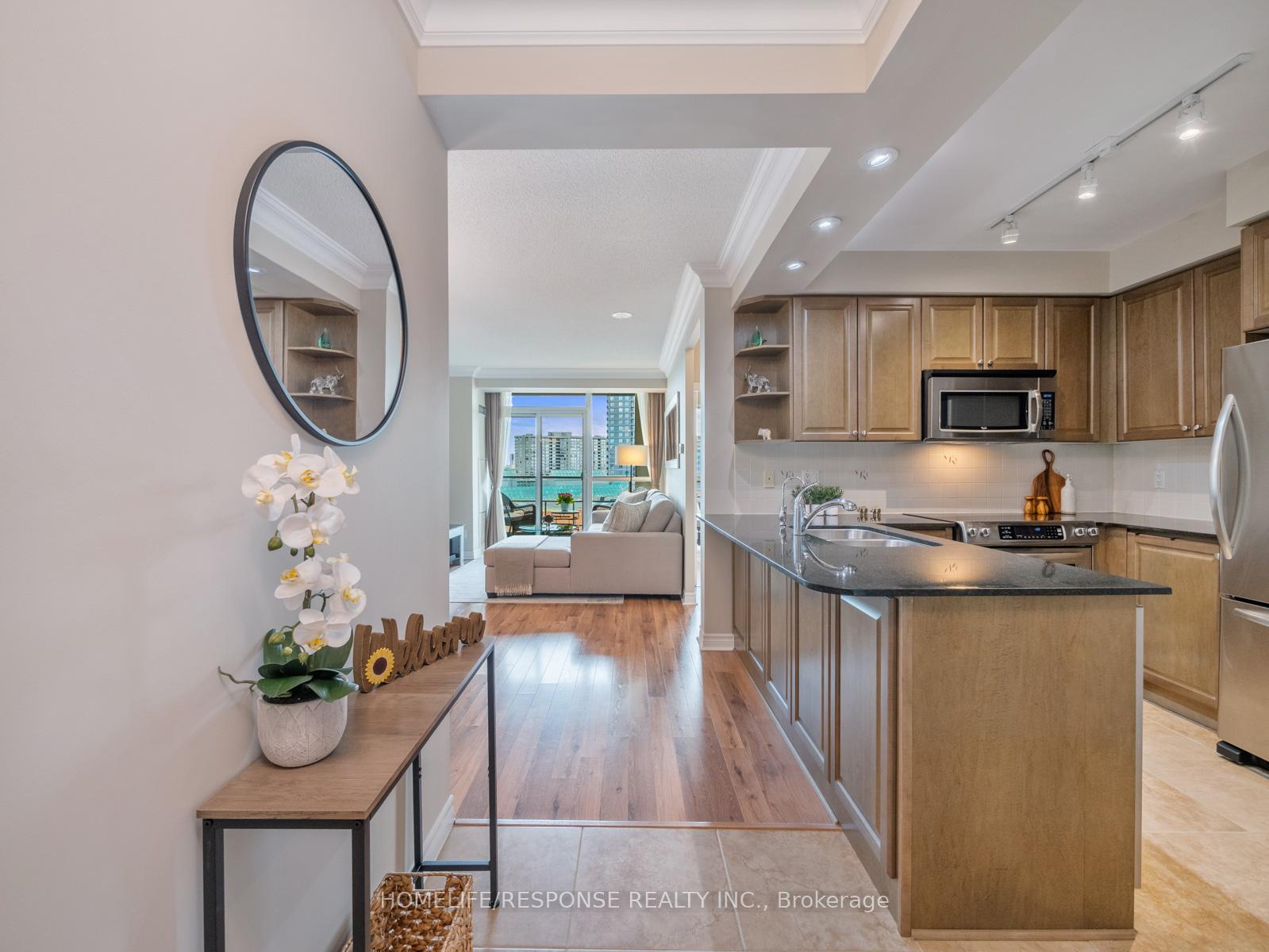 Photo 2 of Unit 701, 88 Promenade Circle, Vaughan, Brownridge — HOMEH
