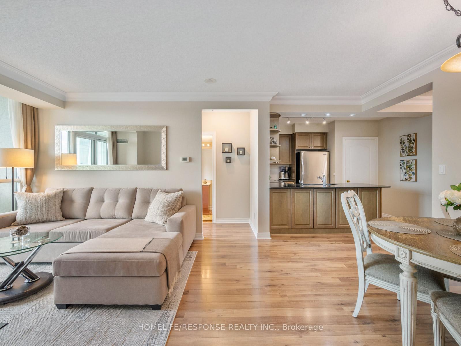Photo 9 of Unit 701, 88 Promenade Circle, Vaughan, Brownridge — HOMEH