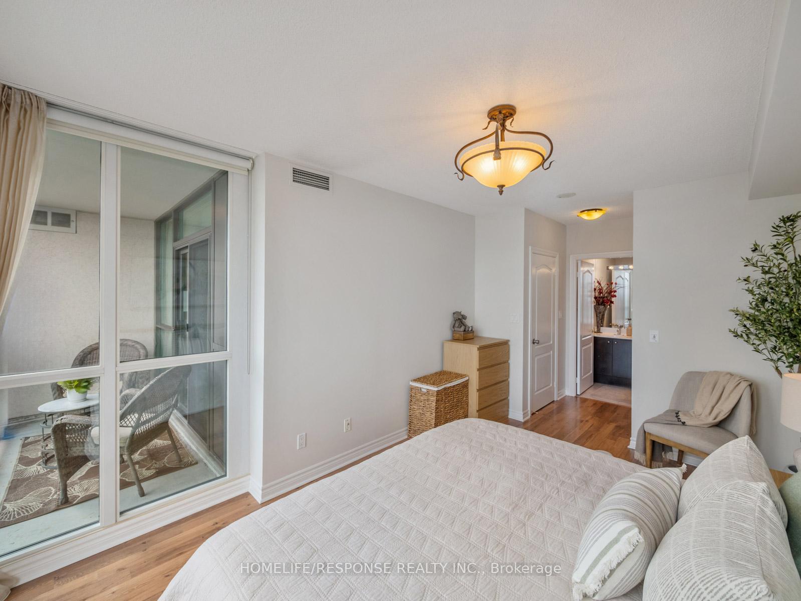 Photo 22 of Unit 701, 88 Promenade Circle, Vaughan, Brownridge — HOMEH