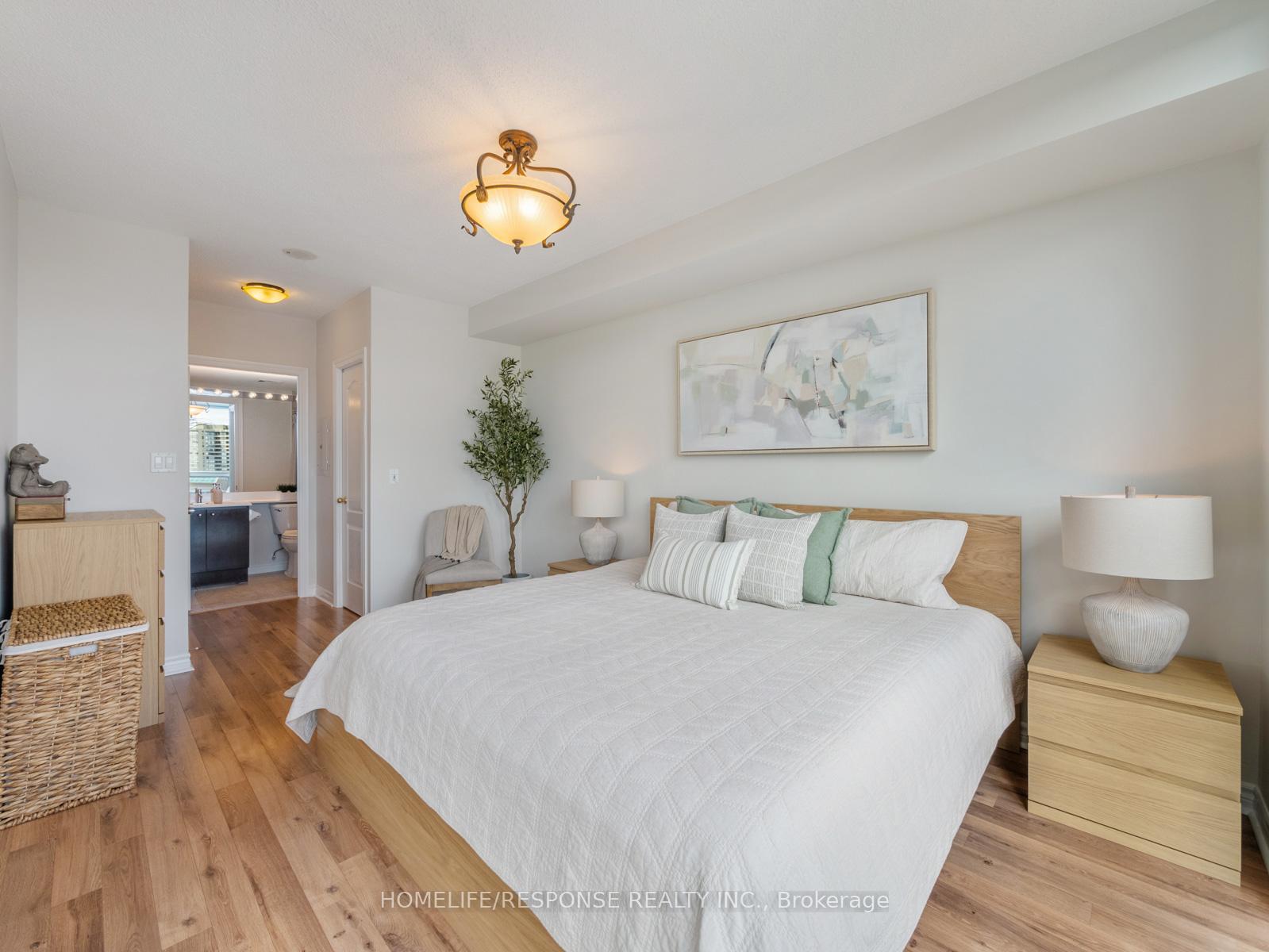 Photo 12 of Unit 701, 88 Promenade Circle, Vaughan, Brownridge — HOMEH