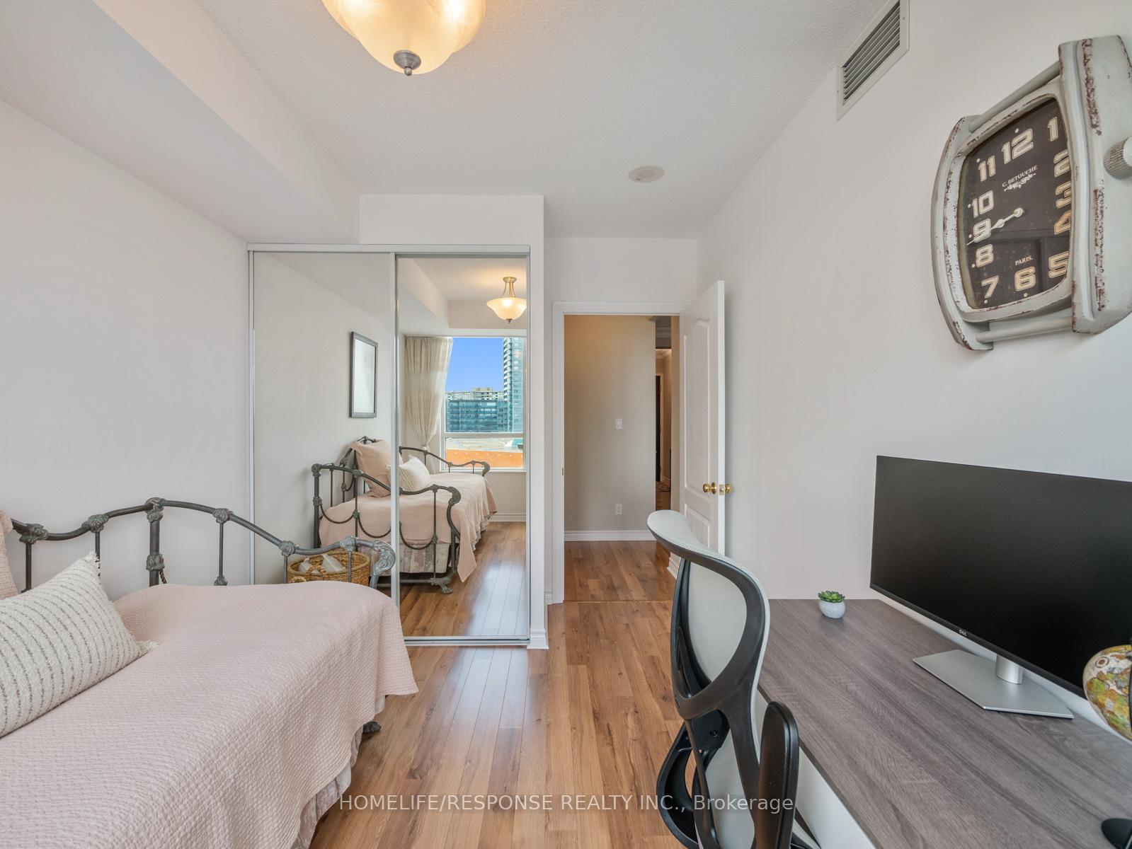 Photo 14 of Unit 701, 88 Promenade Circle, Vaughan, Brownridge — HOMEH