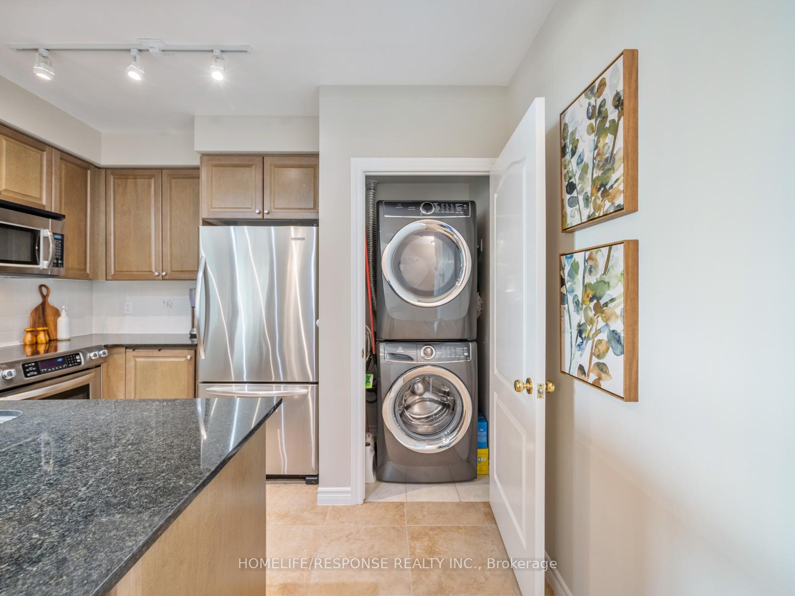 Photo 17 of Unit 701, 88 Promenade Circle, Vaughan, Brownridge — HOMEH