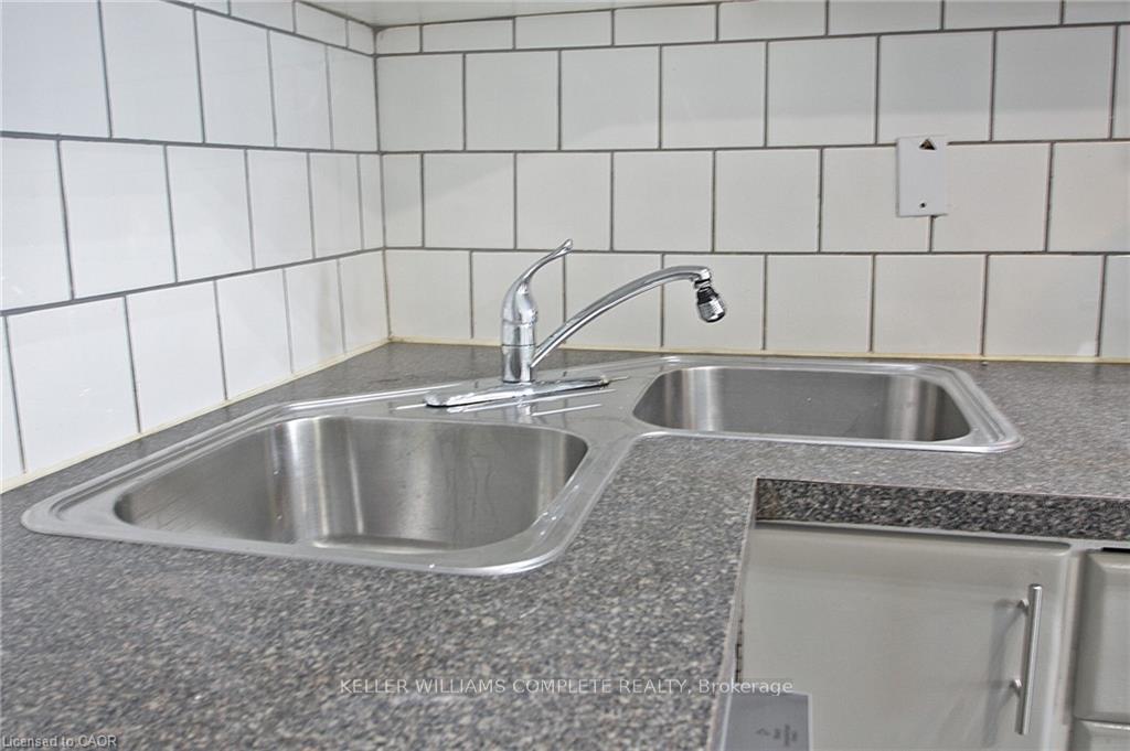 Photo 2 of Unit 4, 590 Main Street E, Hamilton, St. Clair — HOMEH