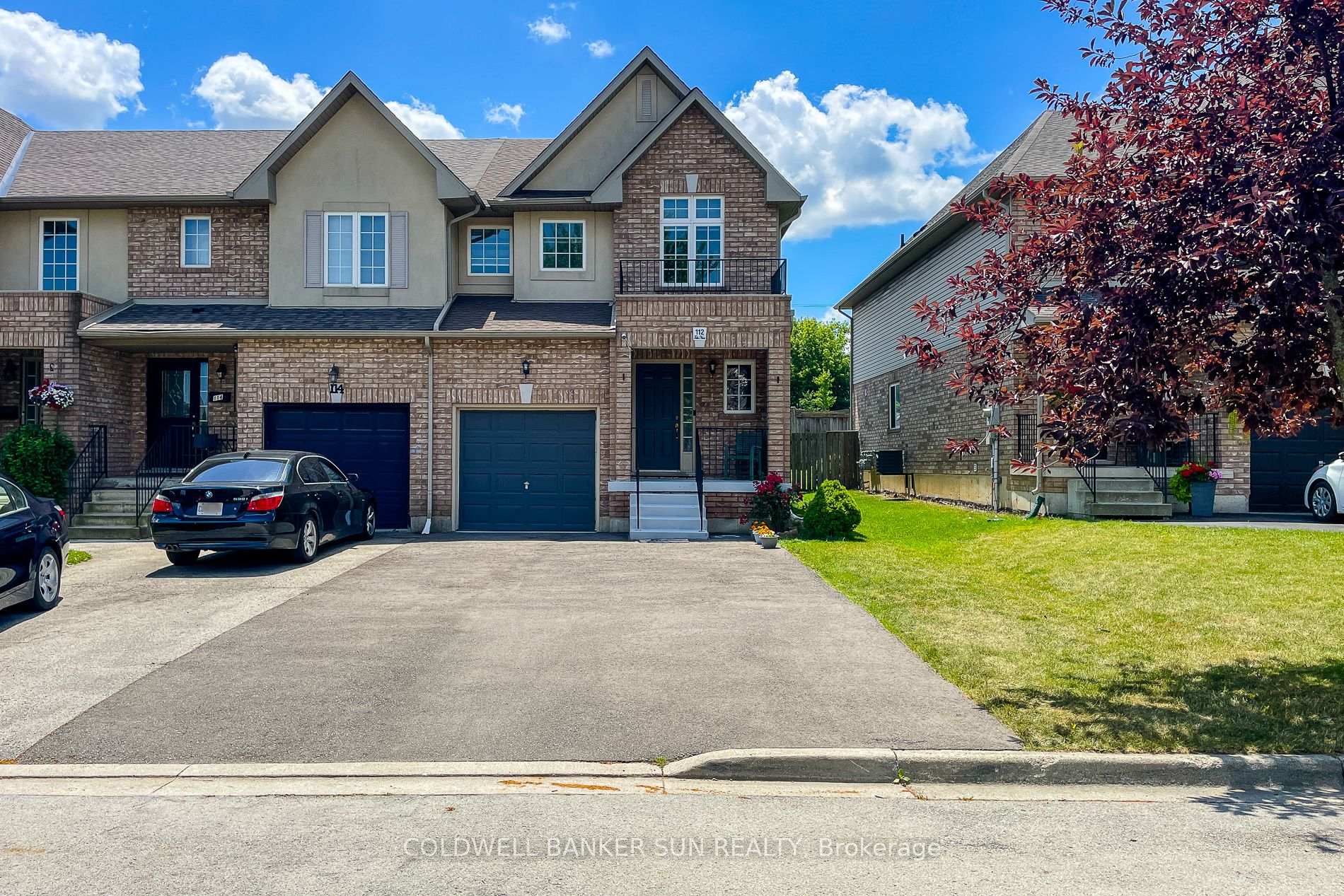 Photo 1 of 112 Meadow Wood Crescent, Hamilton, Stoney Creek Mountain — HOMEH