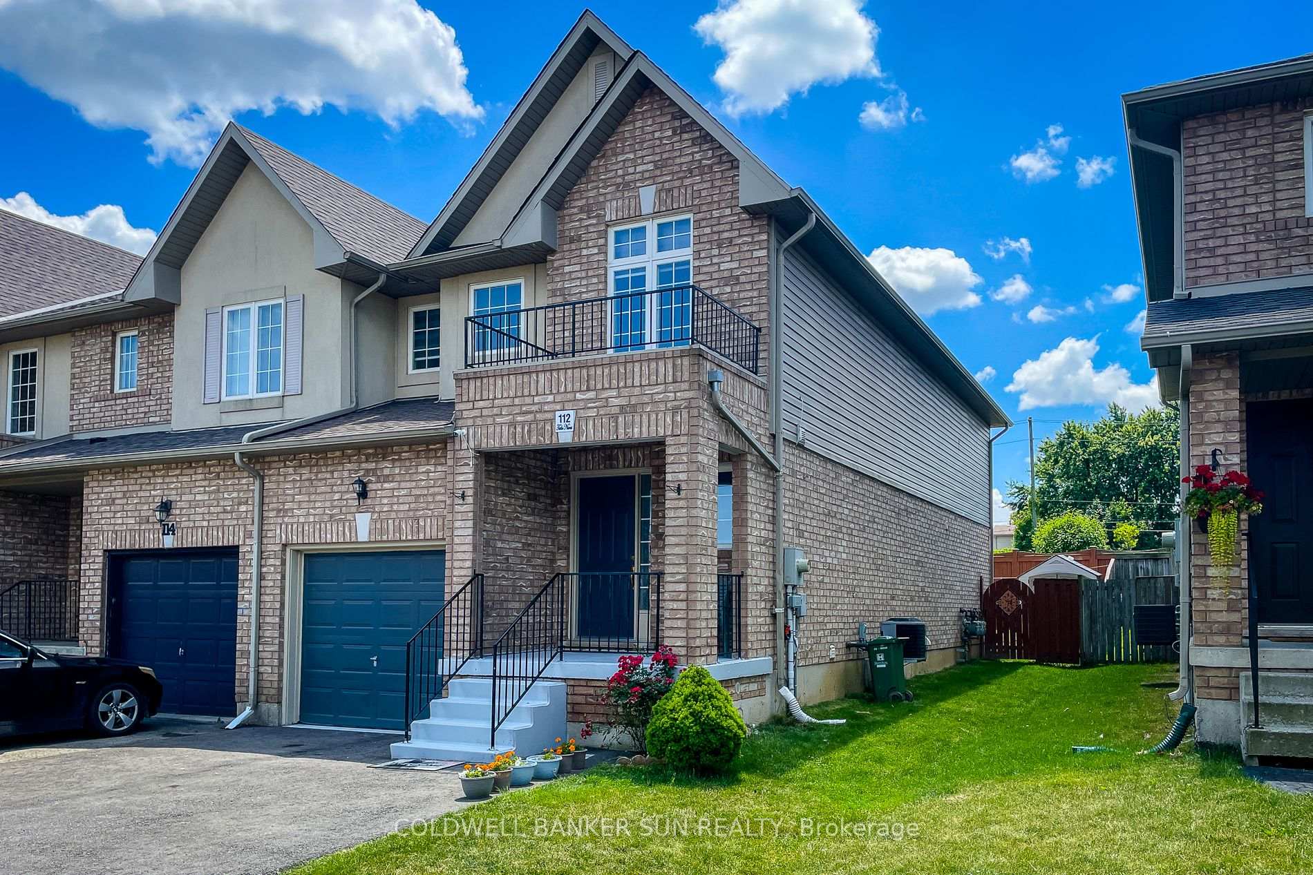 Photo 8 of 112 Meadow Wood Crescent, Hamilton, Stoney Creek Mountain — HOMEH