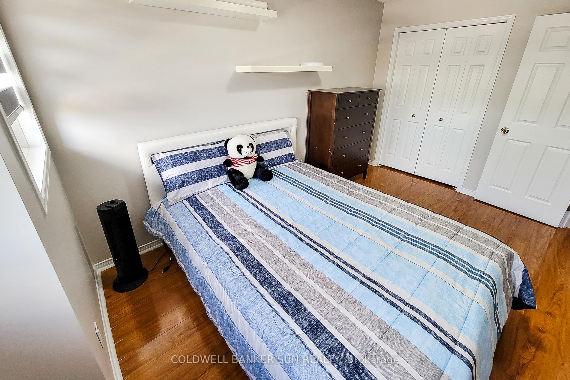 Photo 17 of 112 Meadow Wood Crescent, Hamilton, Stoney Creek Mountain — HOMEH