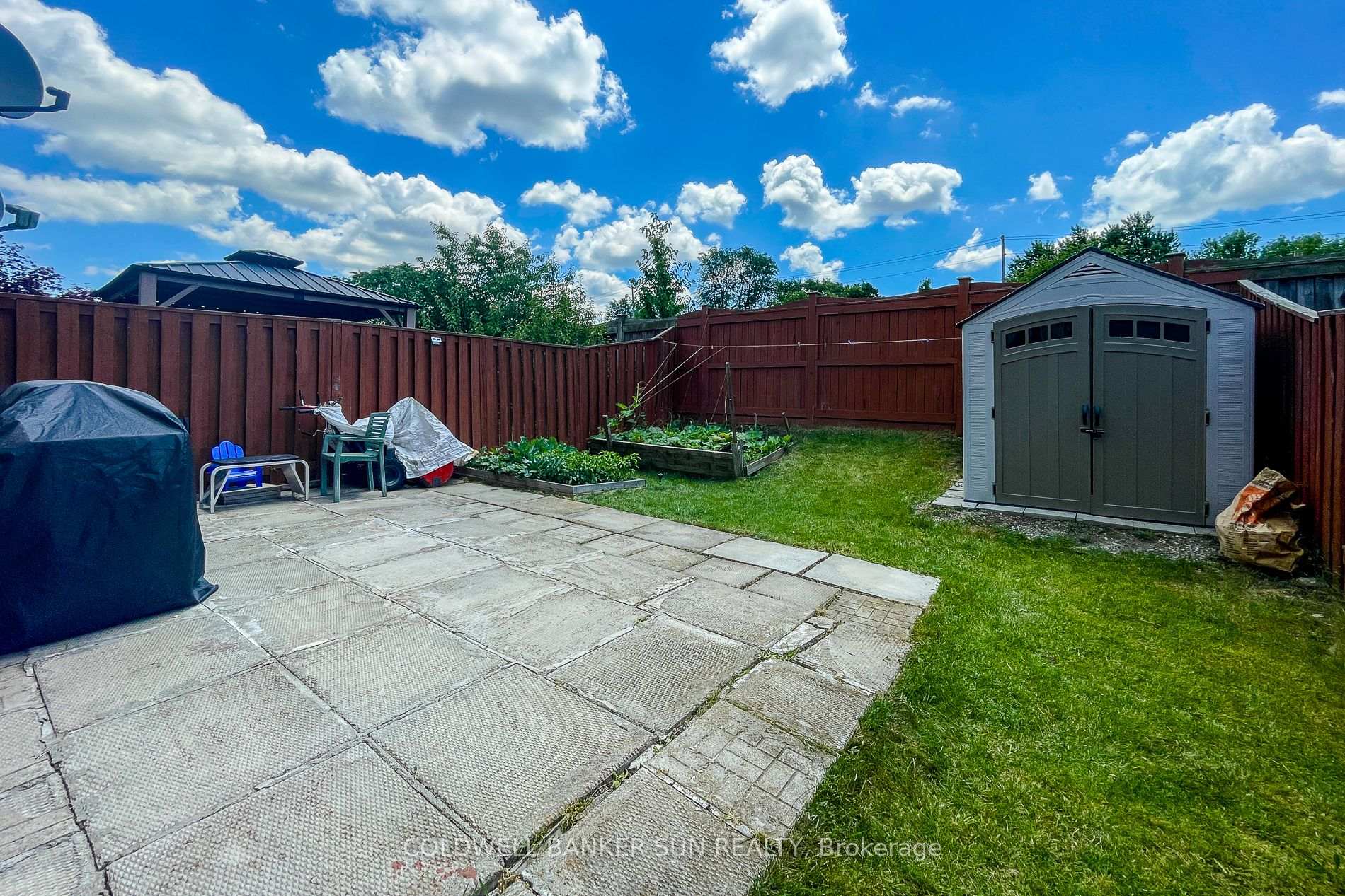 Photo 32 of 112 Meadow Wood Crescent, Hamilton, Stoney Creek Mountain — HOMEH