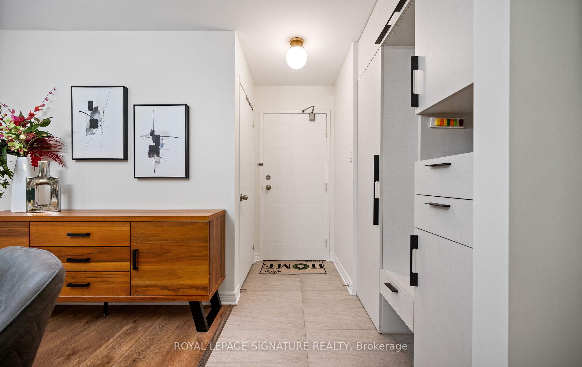 Photo 3 of Unit 1021, 1504 Pilgrims Way, Oakville, Glen Abbey — HOMEH
