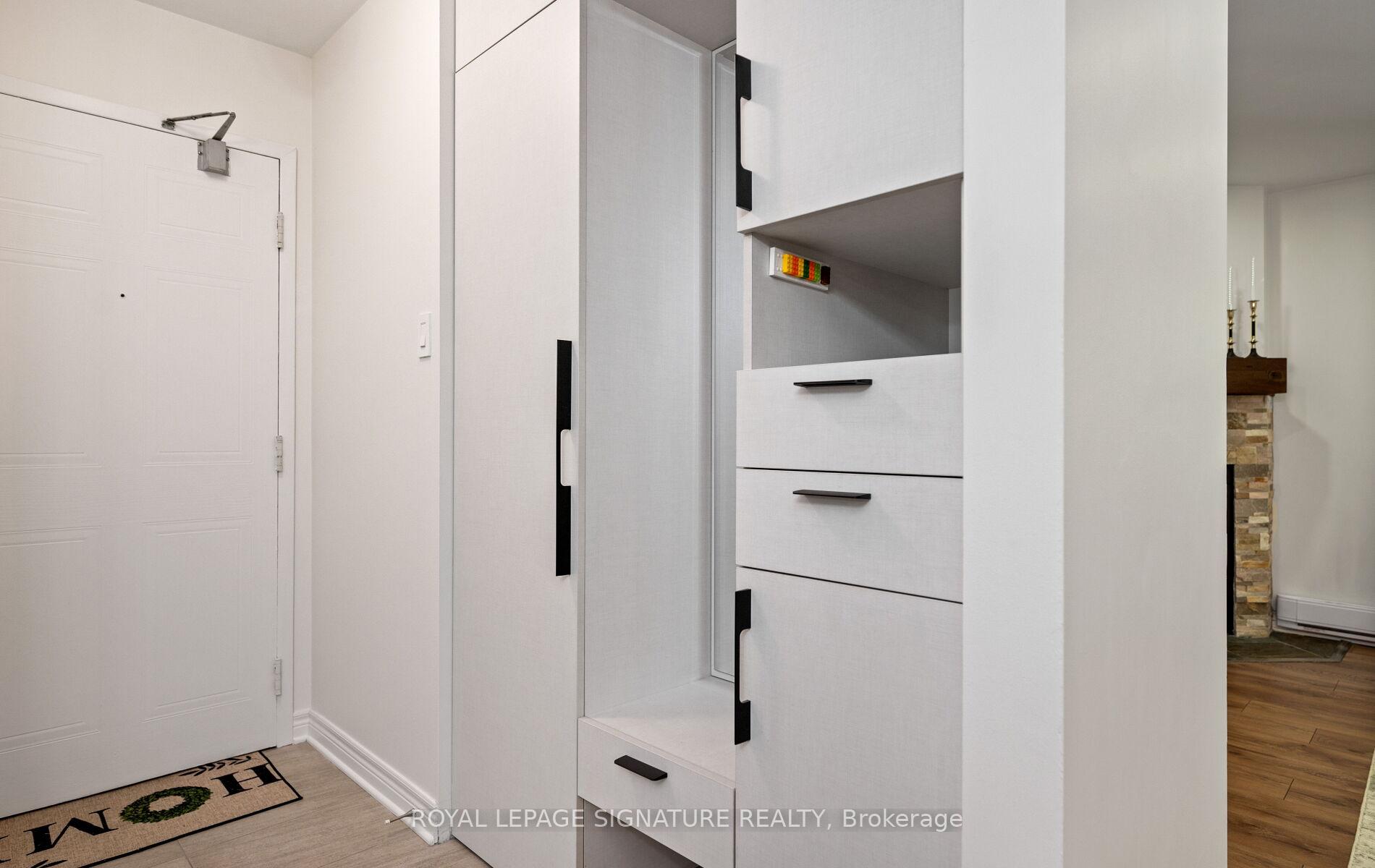 Photo 6 of Unit 1021, 1504 Pilgrims Way, Oakville, Glen Abbey — HOMEH