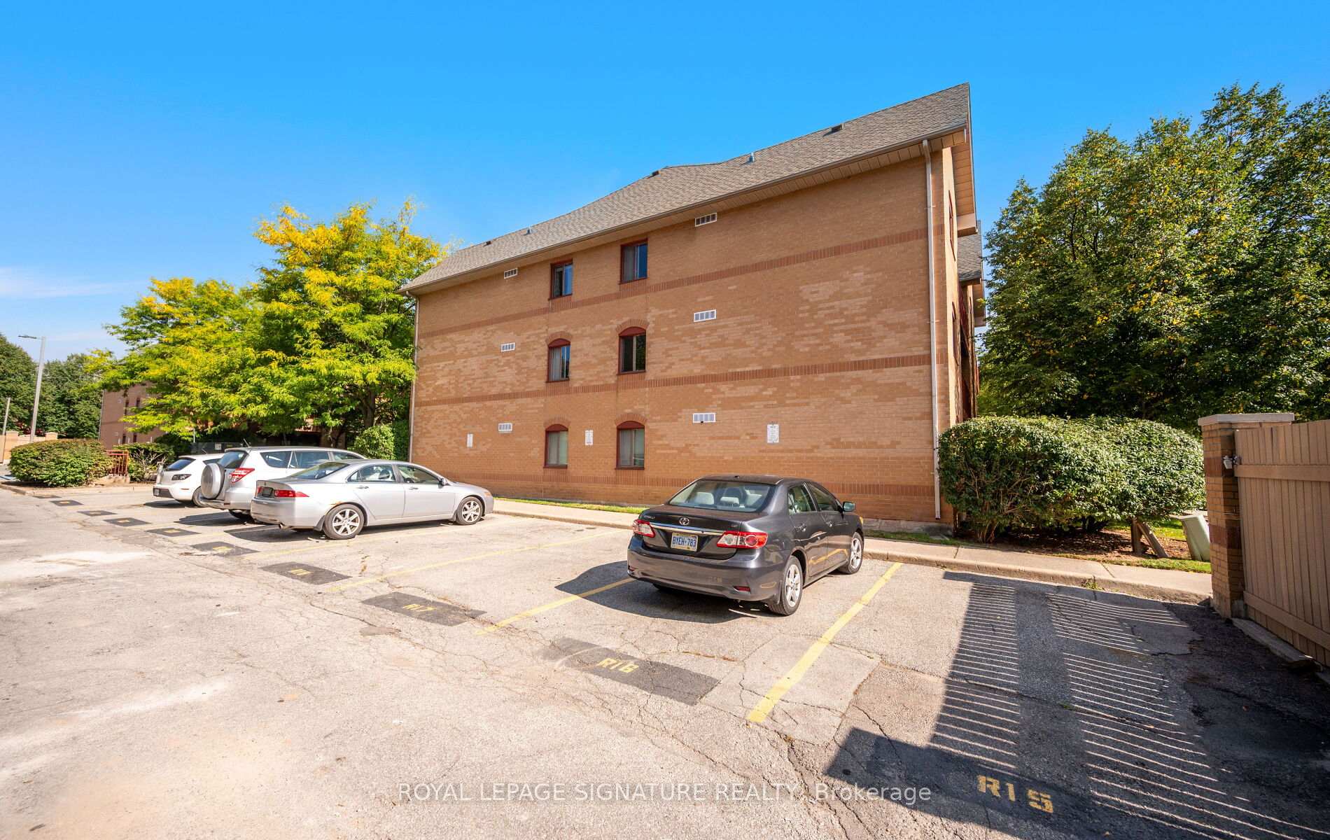 Photo 38 of Unit 1021, 1504 Pilgrims Way, Oakville, Glen Abbey — HOMEH