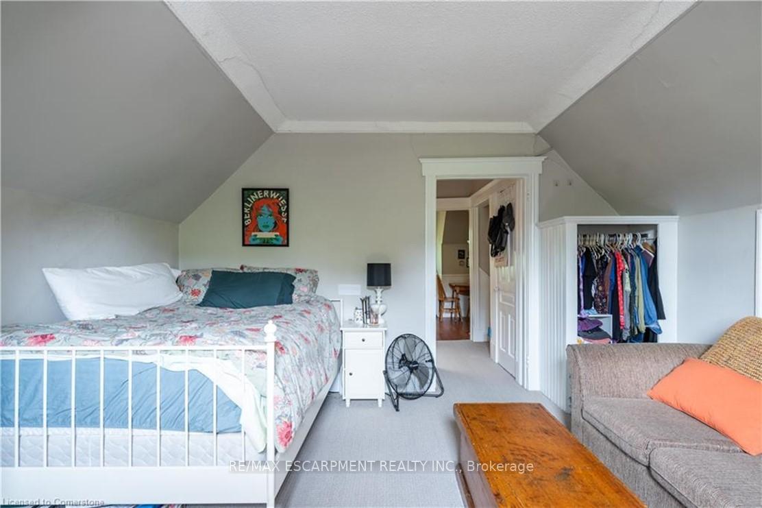 Photo 6 of Unit 3, 225 Queen Street S, Hamilton, Kirkendall — HOMEH