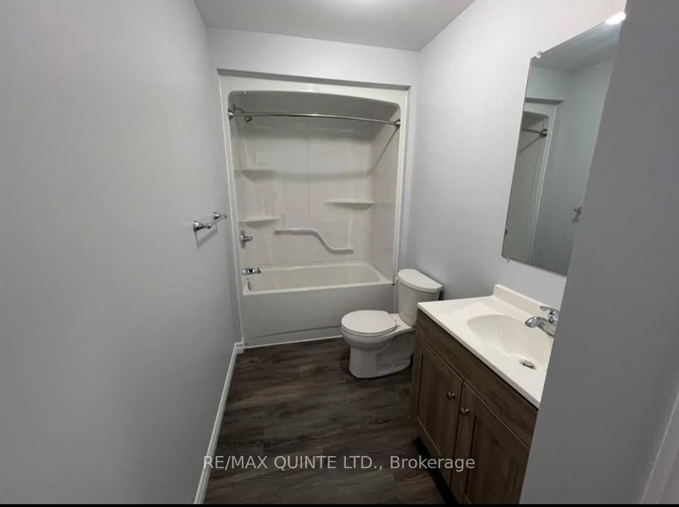 Photo 3 of 198 Dundas Street E, Quinte West, Trenton Ward — HOMEH