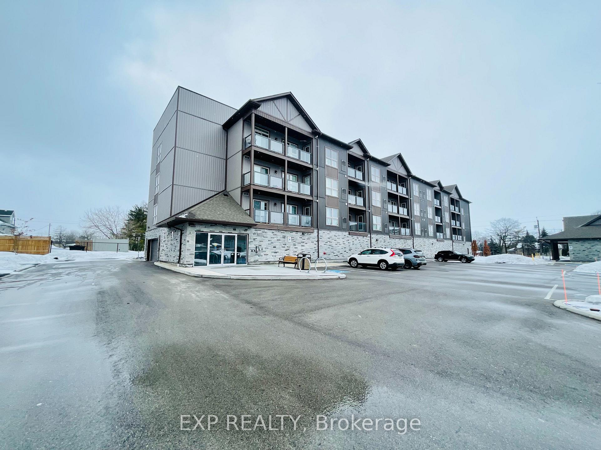 Photo 1 of Unit 404, 110 Grew Boulevard, Georgina, Sutton & Jackson's Point — HOMEH