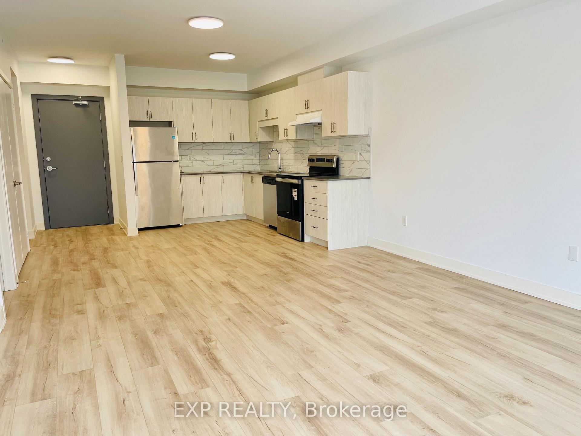 Photo 3 of Unit 404, 110 Grew Boulevard, Georgina, Sutton & Jackson's Point — HOMEH