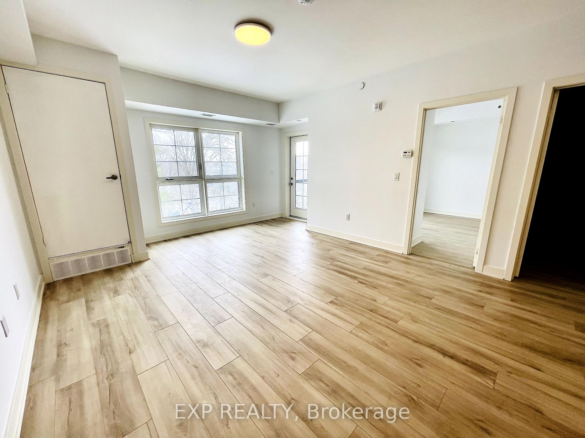 Photo 2 of Unit 404, 110 Grew Boulevard, Georgina, Sutton & Jackson's Point — HOMEH