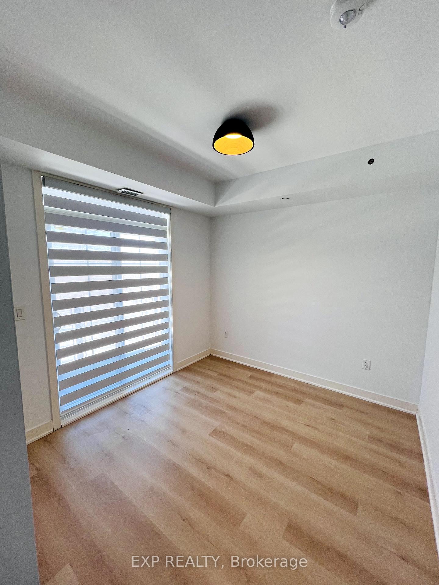 Photo 8 of Unit 404, 110 Grew Boulevard, Georgina, Sutton & Jackson's Point — HOMEH