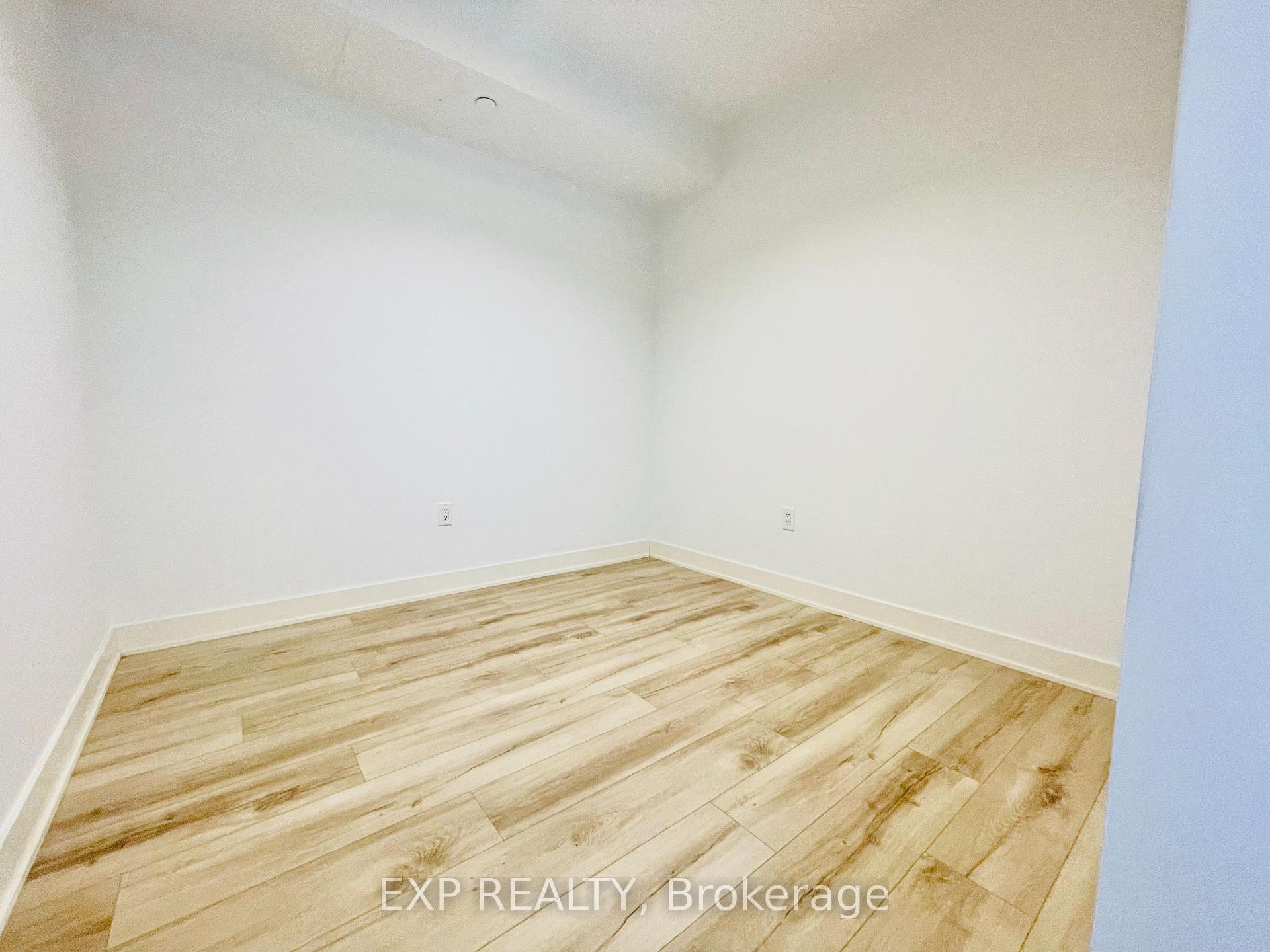 Photo 6 of Unit 404, 110 Grew Boulevard, Georgina, Sutton & Jackson's Point — HOMEH
