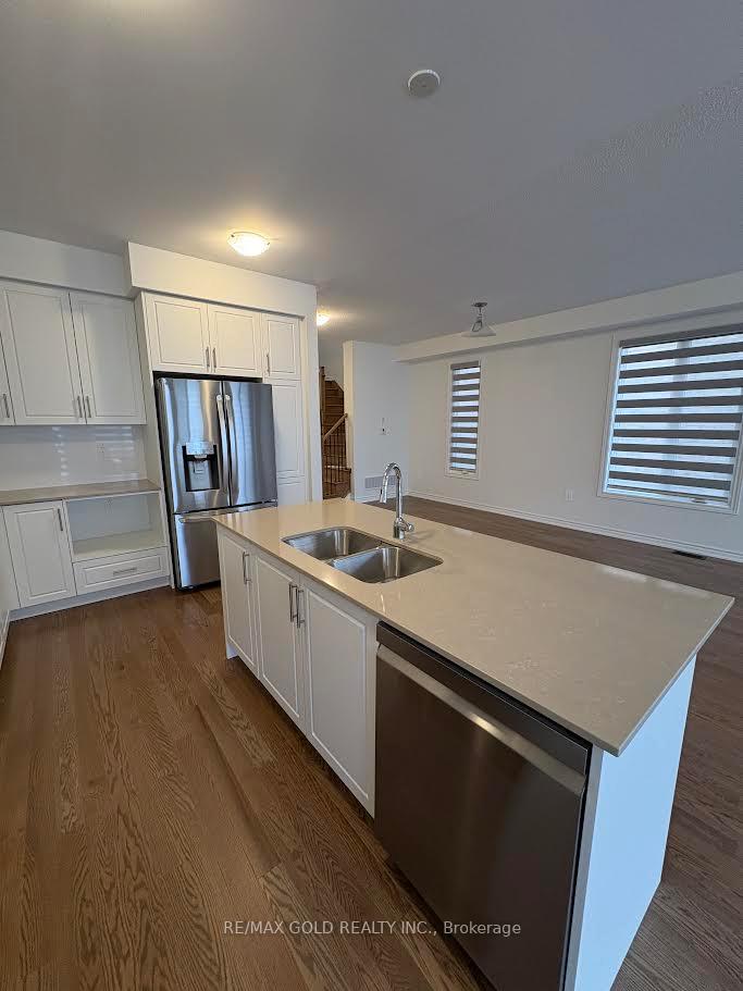 Photo 9 of 315 Bergamot Avenue, Milton, Ford — HOMEH