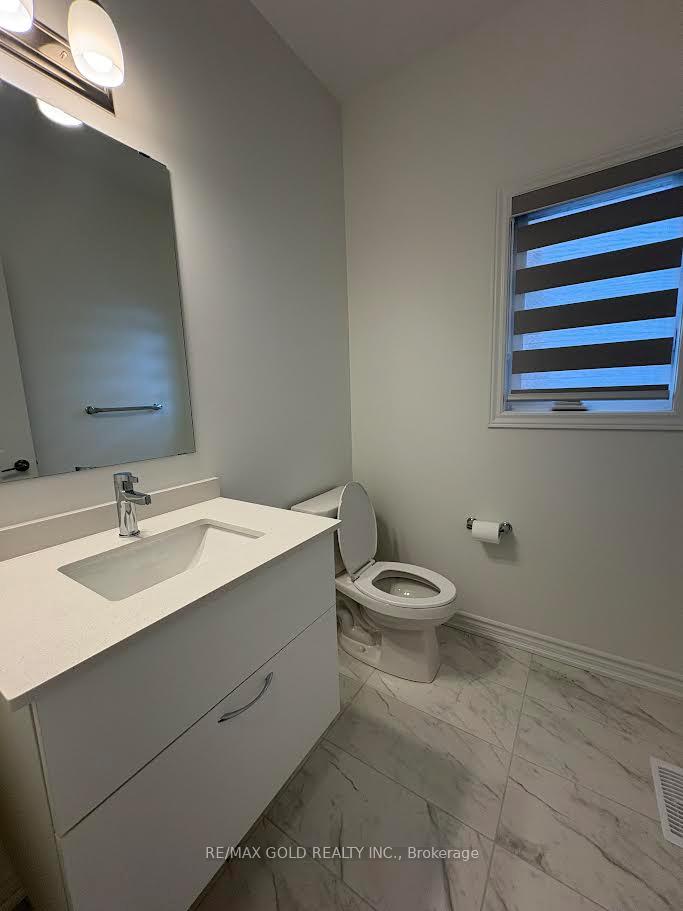 Photo 15 of 315 Bergamot Avenue, Milton, Ford — HOMEH