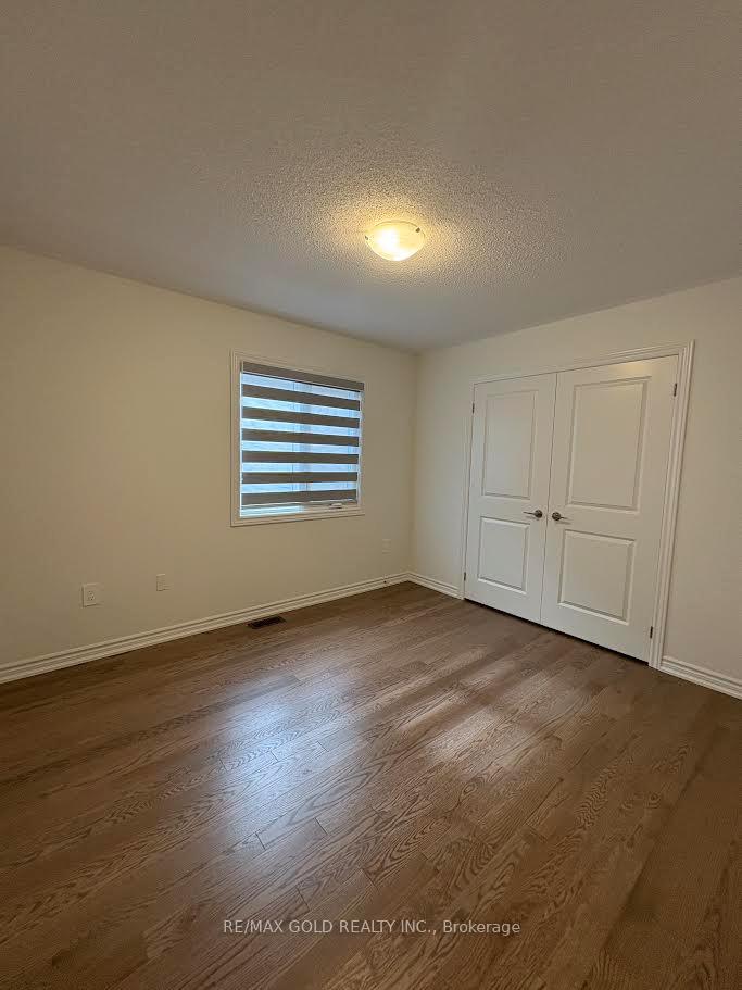 Photo 26 of 315 Bergamot Avenue, Milton, Ford — HOMEH