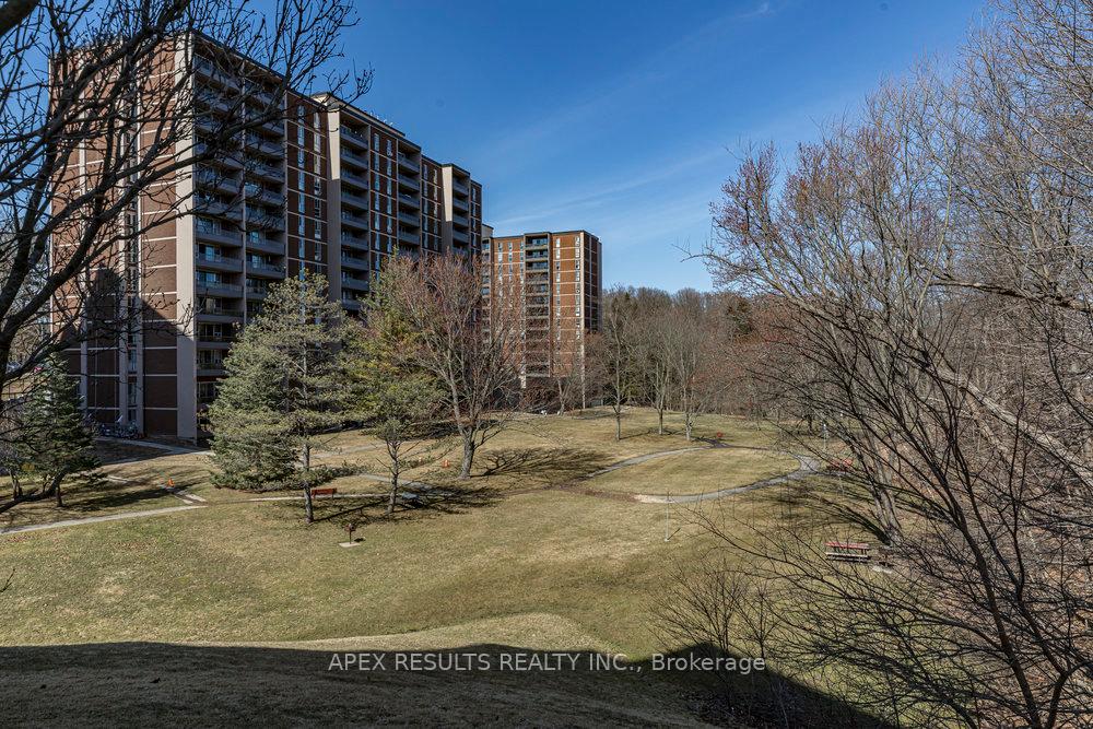 Photo 9 of Unit 405, 1950 Main Street, Hamilton, Ainslie Wood — HOMEH