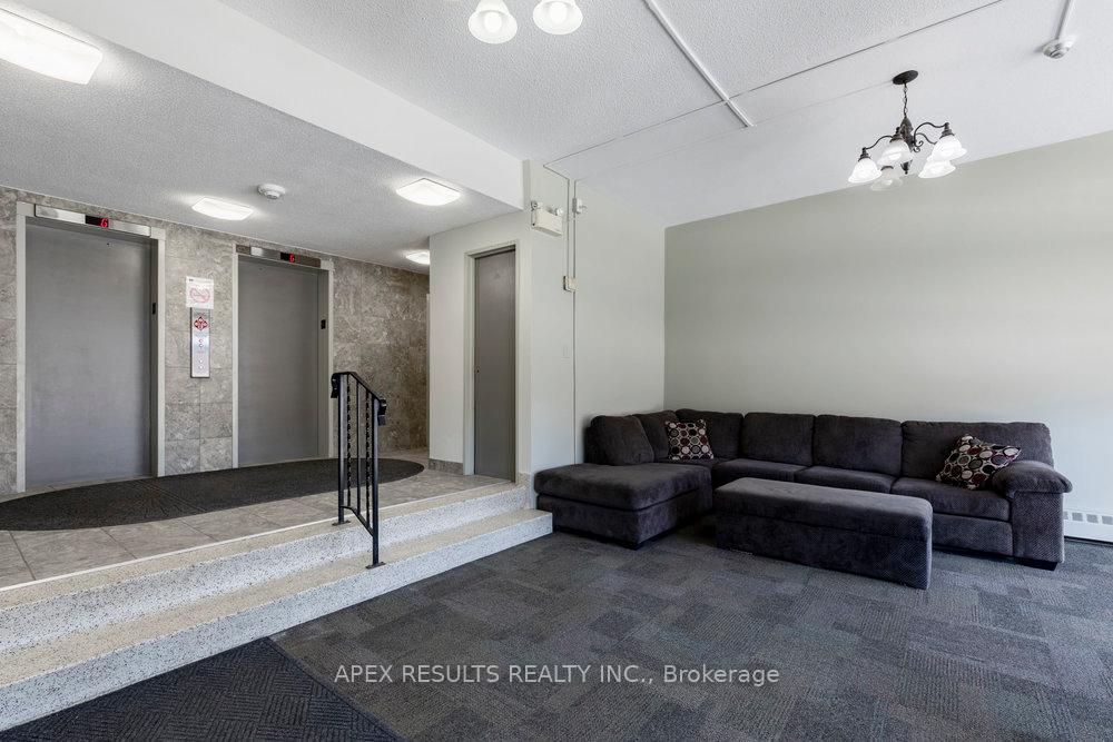 Photo 8 of Unit 405, 1950 Main Street, Hamilton, Ainslie Wood — HOMEH