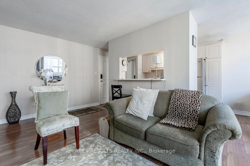 Photo 15 of Unit 405, 1950 Main Street, Hamilton, Ainslie Wood — HOMEH