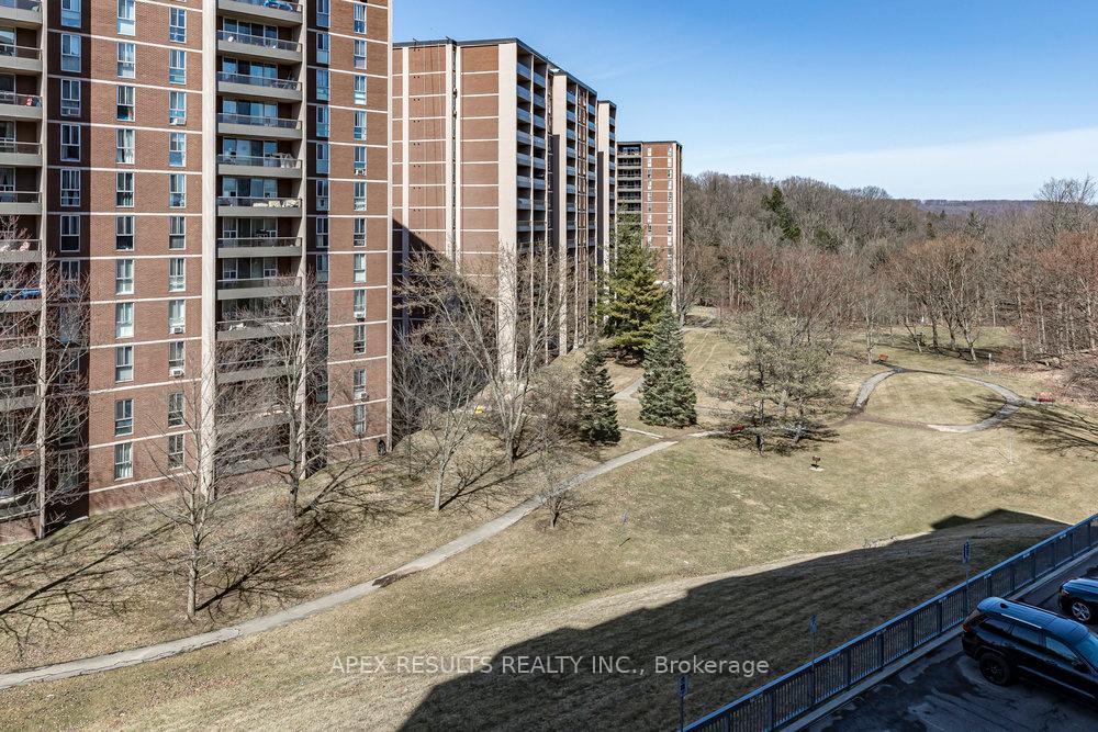 Photo 22 of Unit 405, 1950 Main Street, Hamilton, Ainslie Wood — HOMEH