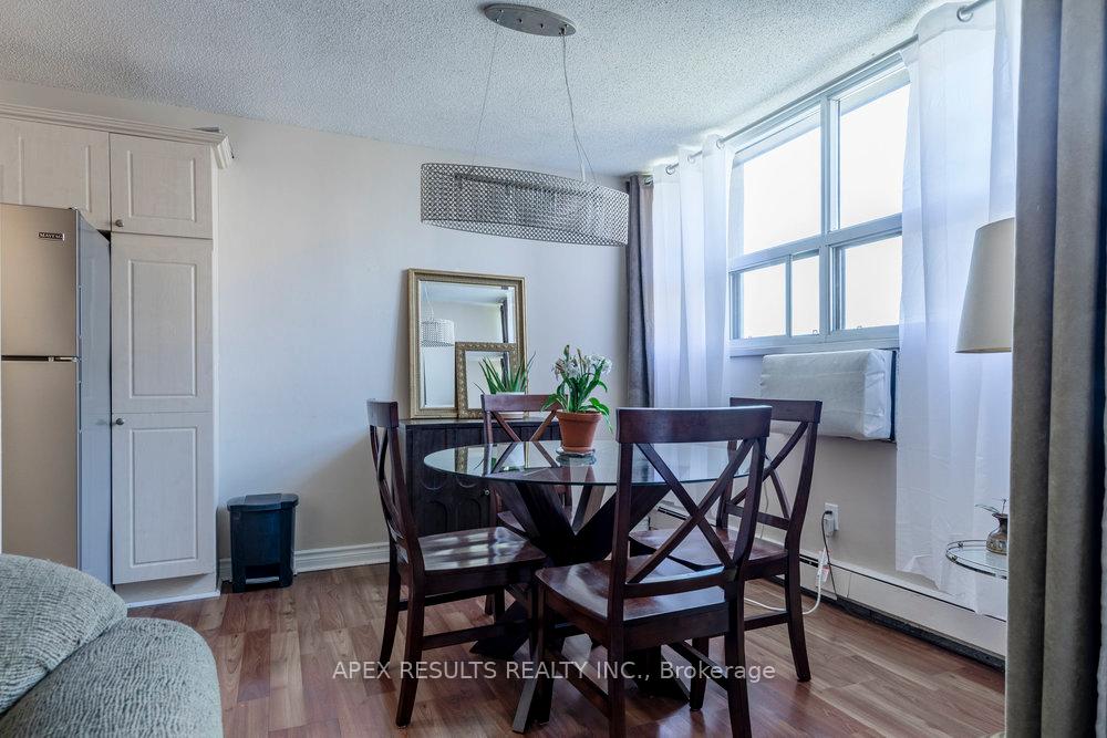 Photo 14 of Unit 405, 1950 Main Street, Hamilton, Ainslie Wood — HOMEH