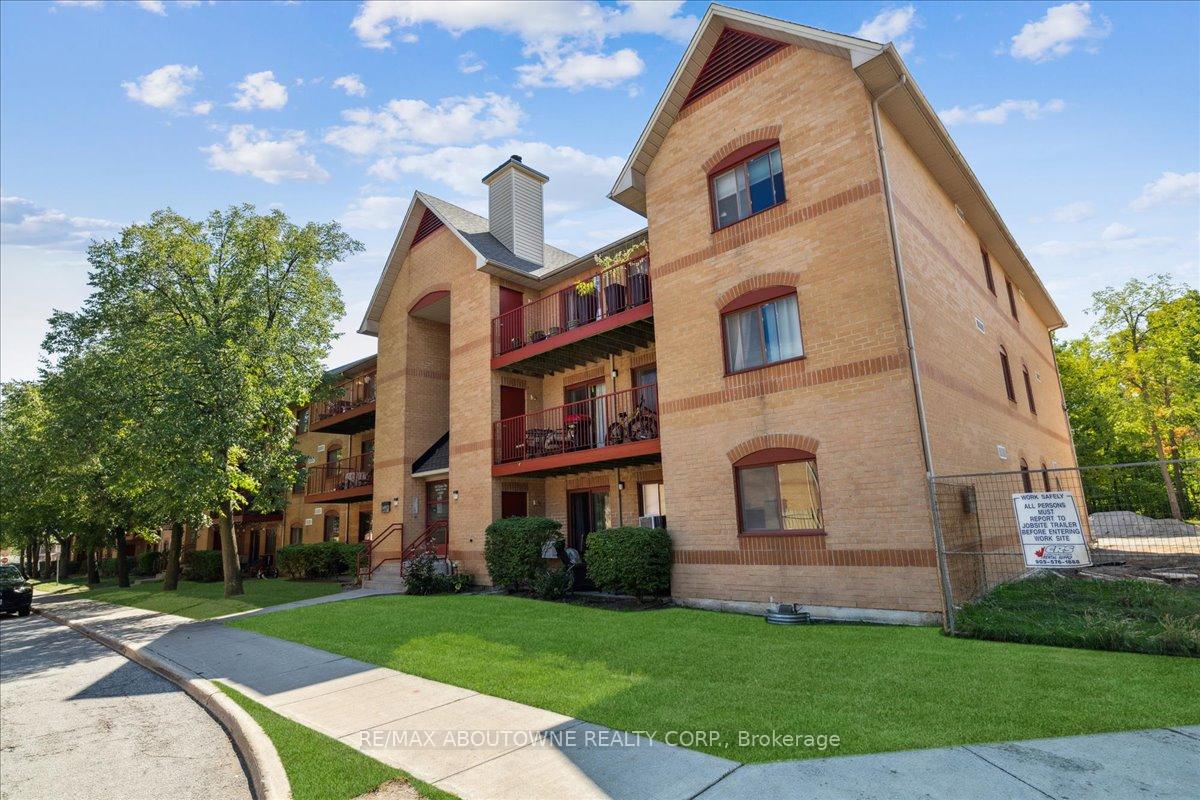 Photo 1 of Unit 1111, 1492 Pilgrims Way, Oakville, Glen Abbey — HOMEH