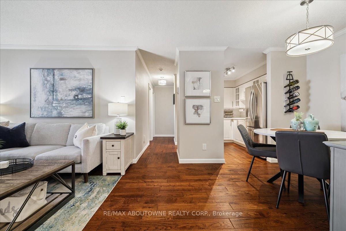 Photo 6 of Unit 1111, 1492 Pilgrims Way, Oakville, Glen Abbey — HOMEH